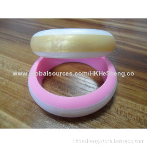 2014 Charming Food-grade Silicone Bracelets, Nontoxic and BPA-free